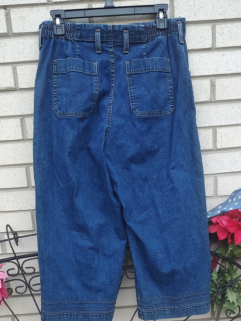 Lee/Denim Capris Pants - Picture 6 of 9
